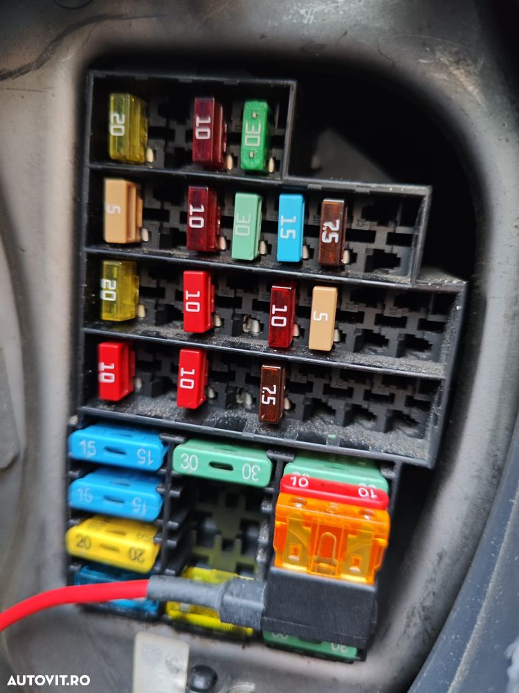 Dacia Logan 1.4 MPI Laureate - 17