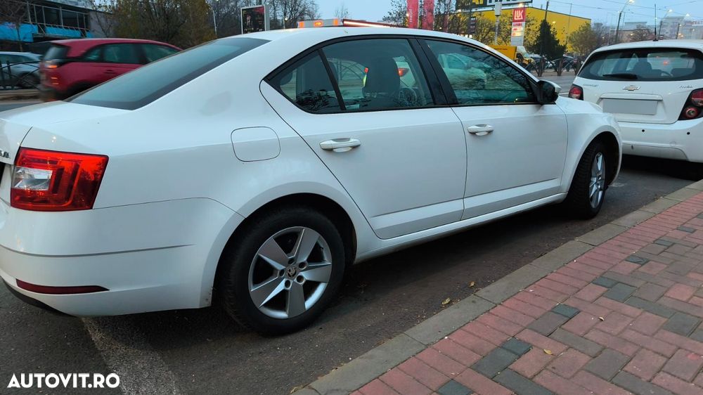 Skoda Octavia - 3