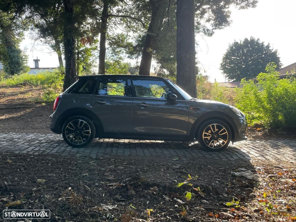 MINI 5 Portas Cooper D Aut. - 34