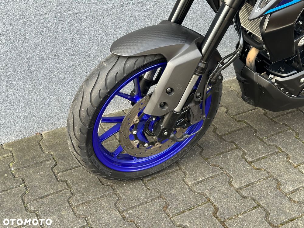 Yamaha MT - 19