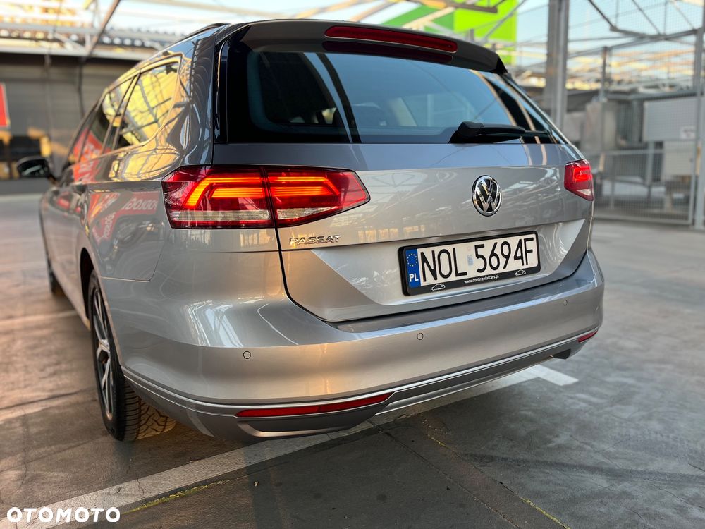 Volkswagen Passat 2.0 TDI SCR Comfortline - 9