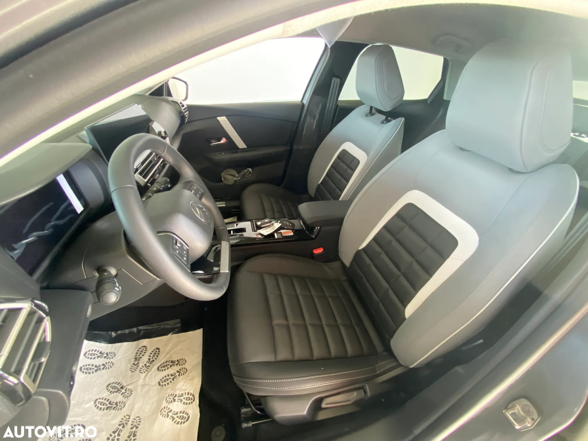 Citroën C4 Hybrid 145 ë-DSC6 MAX - 8