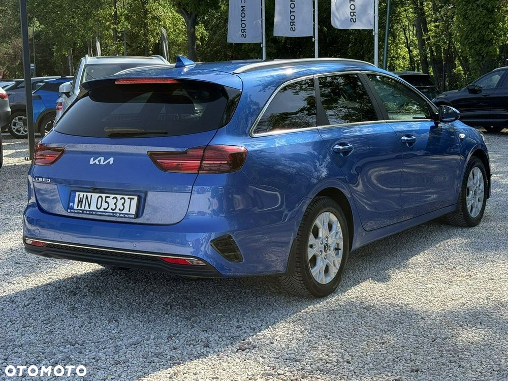 Kia Ceed - 4