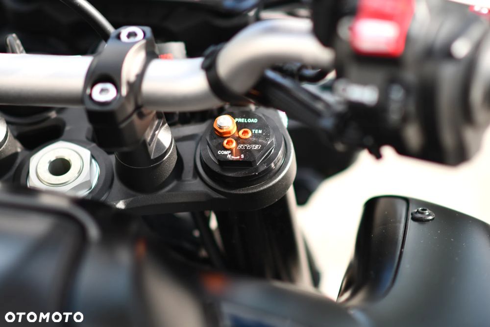 Yamaha MT - 16
