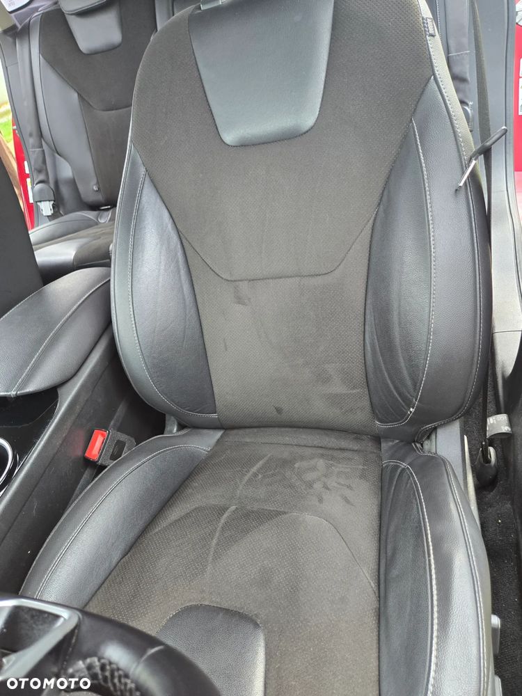 Ford Mondeo 2.0 EcoBoost Titanium - 9