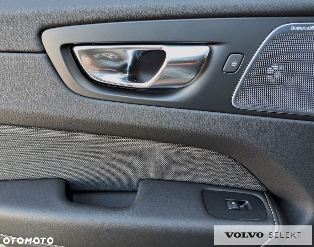 Volvo XC 60 - 32
