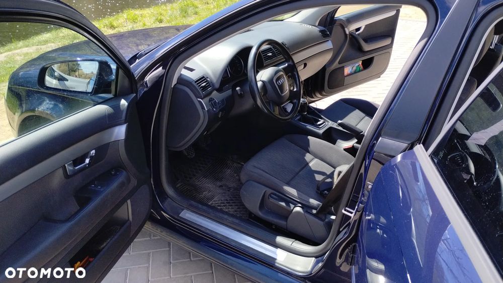 Audi A4 Avant - 12