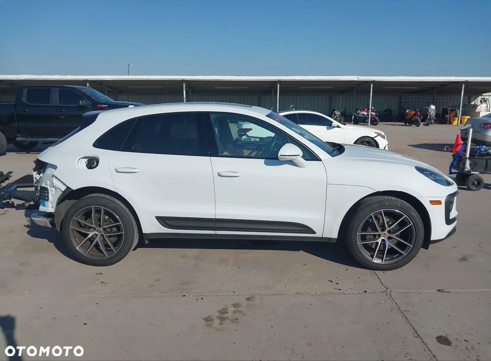 Porsche Macan - 2