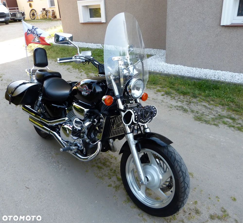 Honda VF - 7
