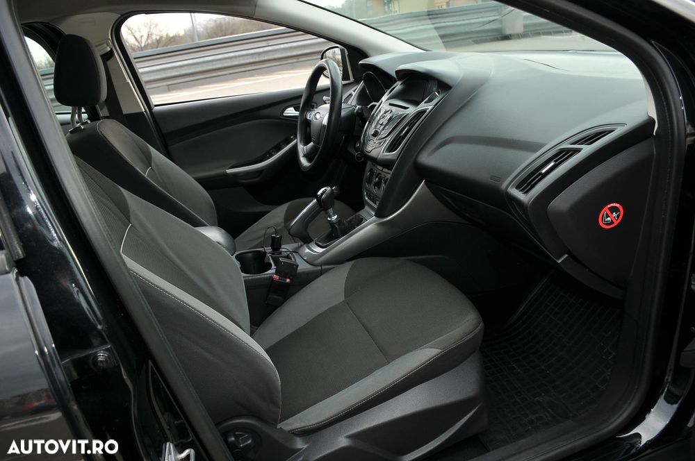 Ford Focus 1.6 TDCI DPF Titanium - 9