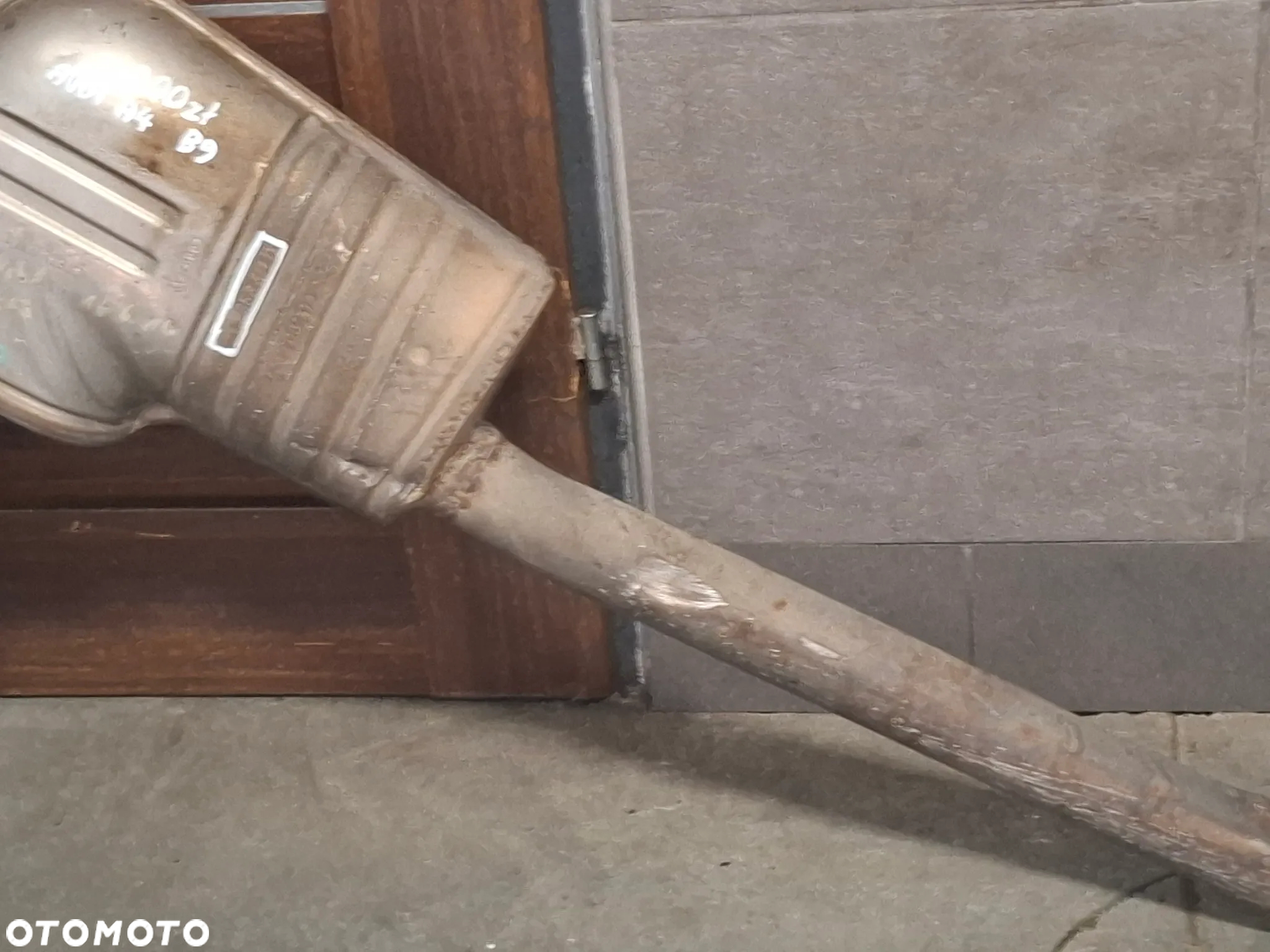 Wydech tłumik Audi A4 B9 nr 8W0253411D rok 2016 - 2