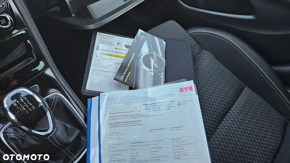Opel Astra 1.4 Turbo Innovation - 22