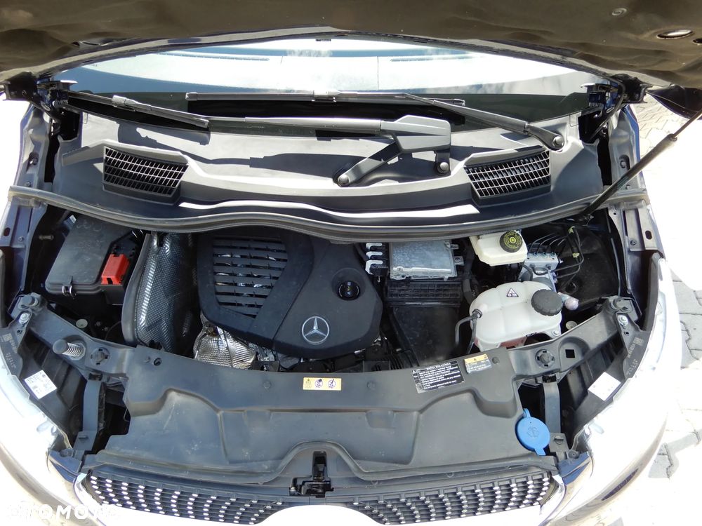 Mercedes-Benz Klasa V 300 d 4-Matic Exclusive 9G-Tronic (d³ugi) - 15