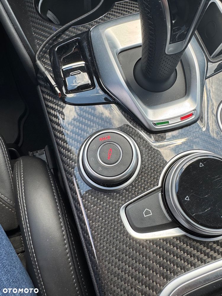 Alfa Romeo Giulia 2.9 Bi Turbo V6 Quadrifoglio - 17