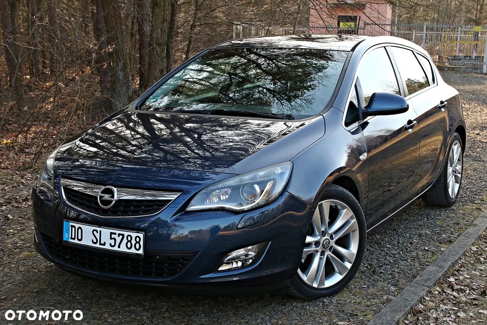 Opel Astra 1.6 Turbo - 16