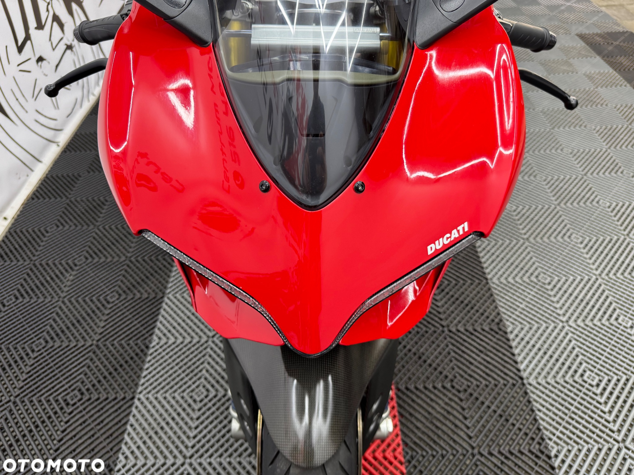 Ducati 1199 Panigale - 15