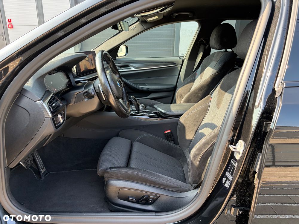 BMW Seria 5 520d M Sport sport - 17