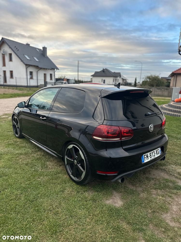 Volkswagen Golf - 9
