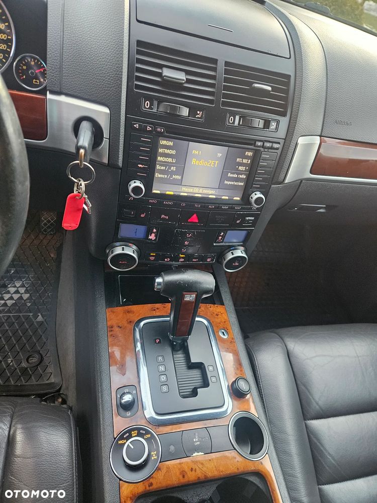 Volkswagen Touareg 2.5 R5 TDI Tiptr - 9