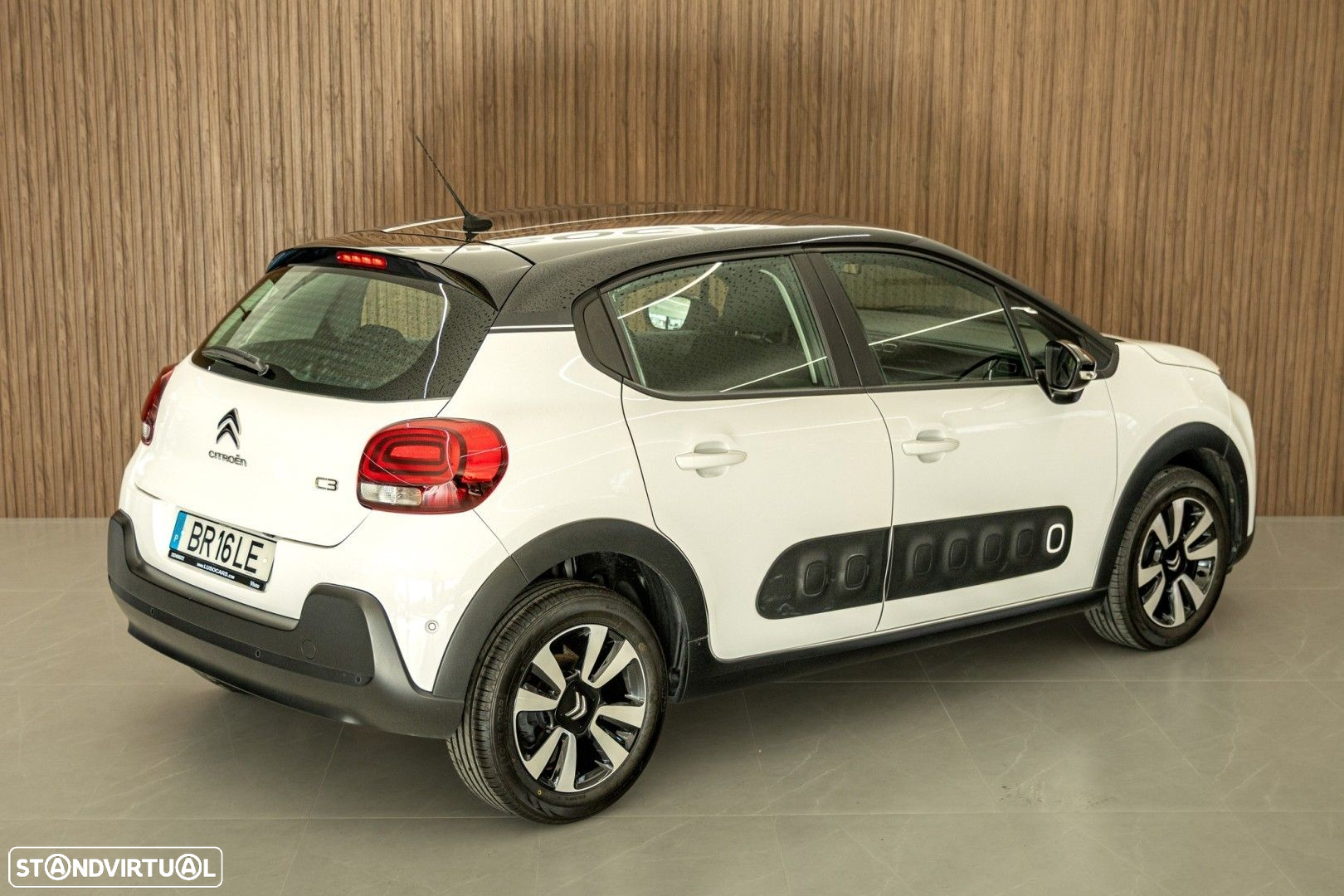 Citroën C3 1.2 PureTech Shine - 11