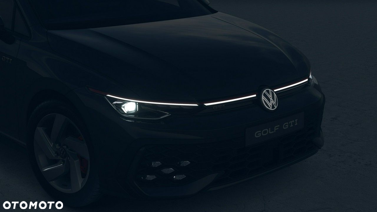 Volkswagen Golf - 6