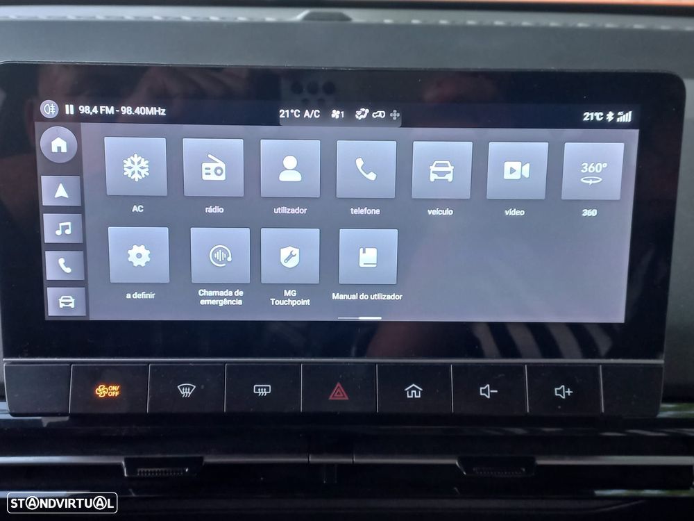 MG MG4 64 kWh Luxury - 42
