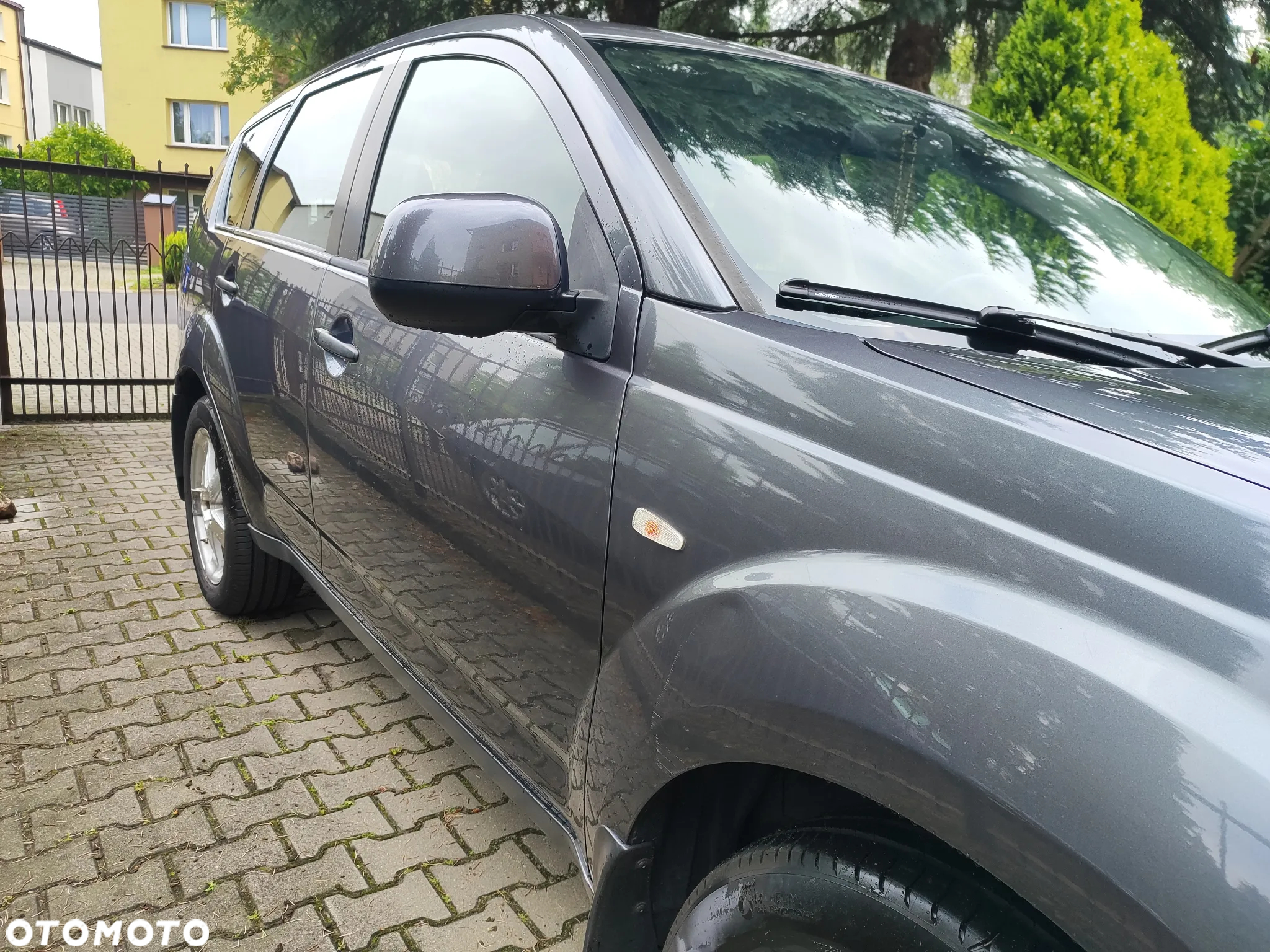 Mitsubishi Outlander 3.0 V6 XLS - 7