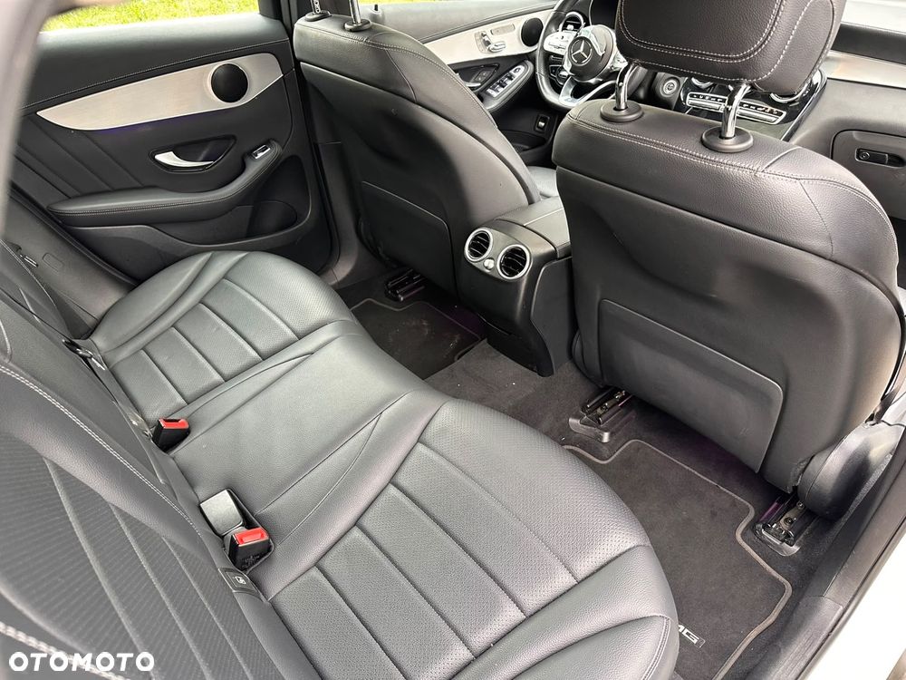 Mercedes-Benz GLC 300 4Matic 9G-TRONIC AMG Line Plus - 13