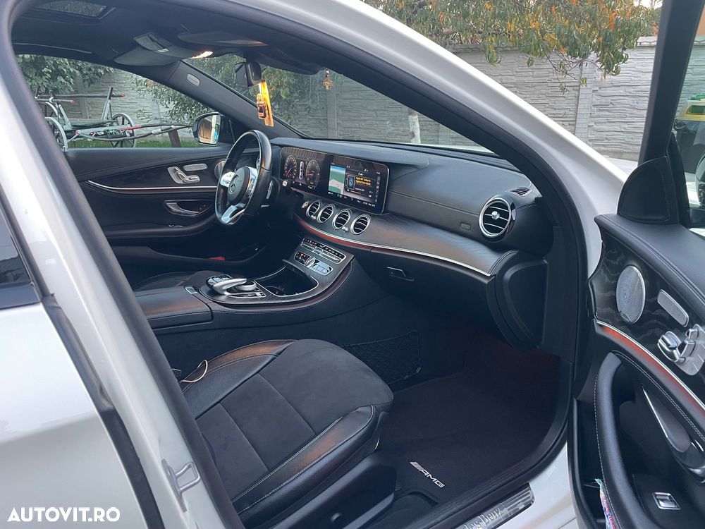 Mercedes-Benz E - 16