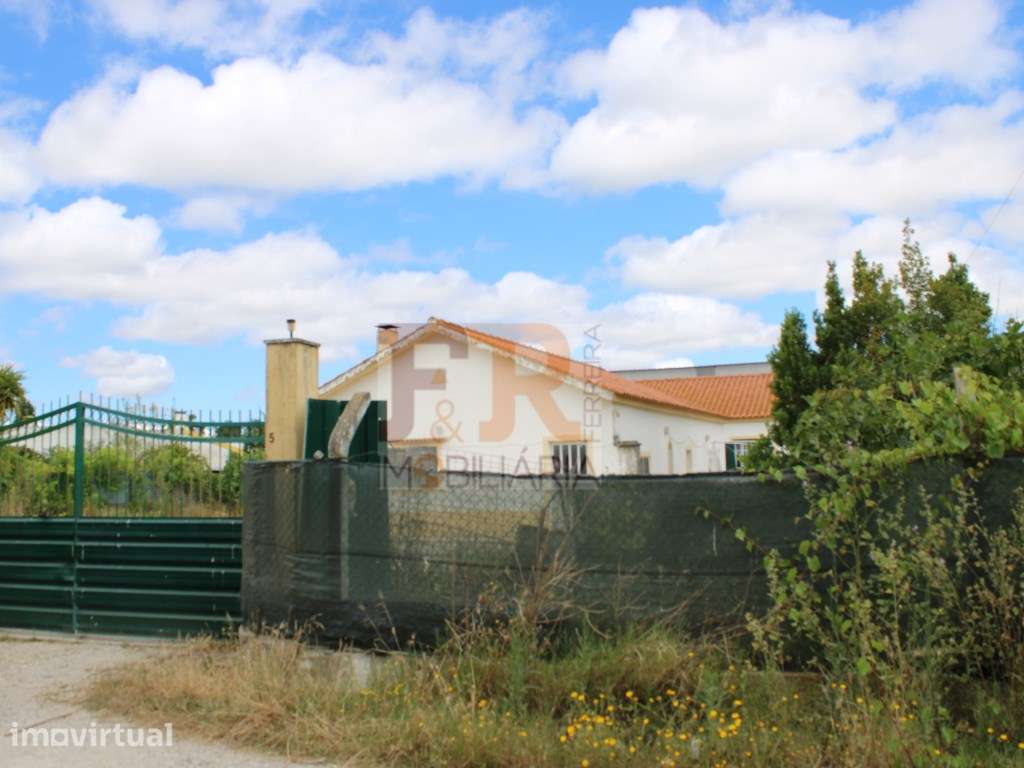 Quintinha Avós com Trés Moradias Implantadas Terreno de 1.750m2 Lag... - Grande imagem: 5/8