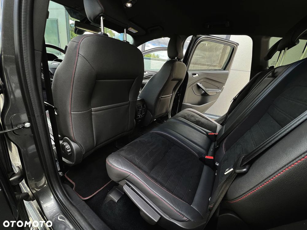 Ford Kuga 2.0 TDCi 2x4 ST-Line - 22