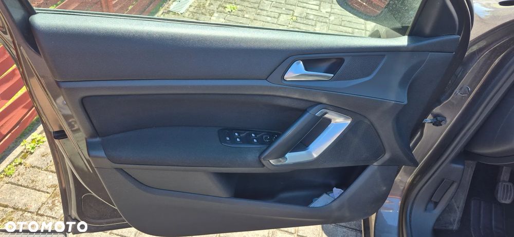 Peugeot 308 1.6 THP Active - 11