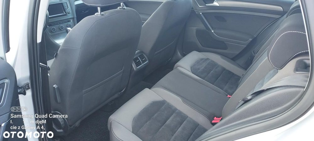 Volkswagen Golf 1.4 TSI BMT Comfortline DSG - 9