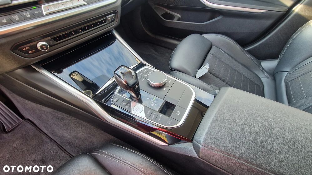 BMW Seria 3 320i GPF Sport - 17