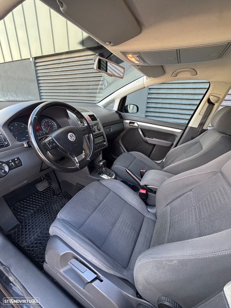 VW Touran 1.9 TDi Highline DSG 7L - 10