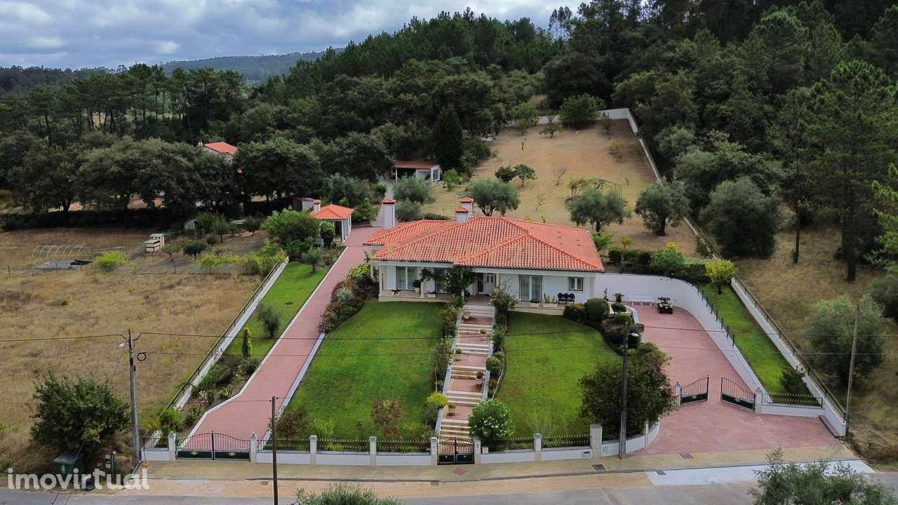 Conforto, Espaço e Natureza – Moradia T4 em Pomares, Pombal, Leiria. - Grande imagem: 2/52