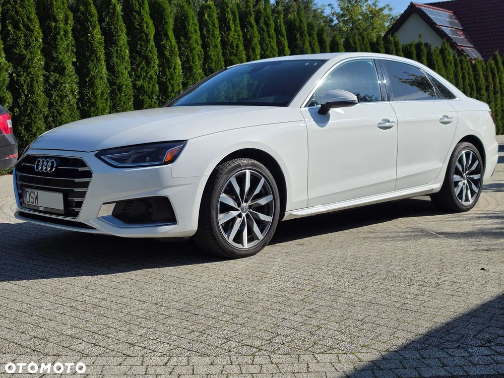 Audi A4 Limousine 40 TFSI S tronic design - 2