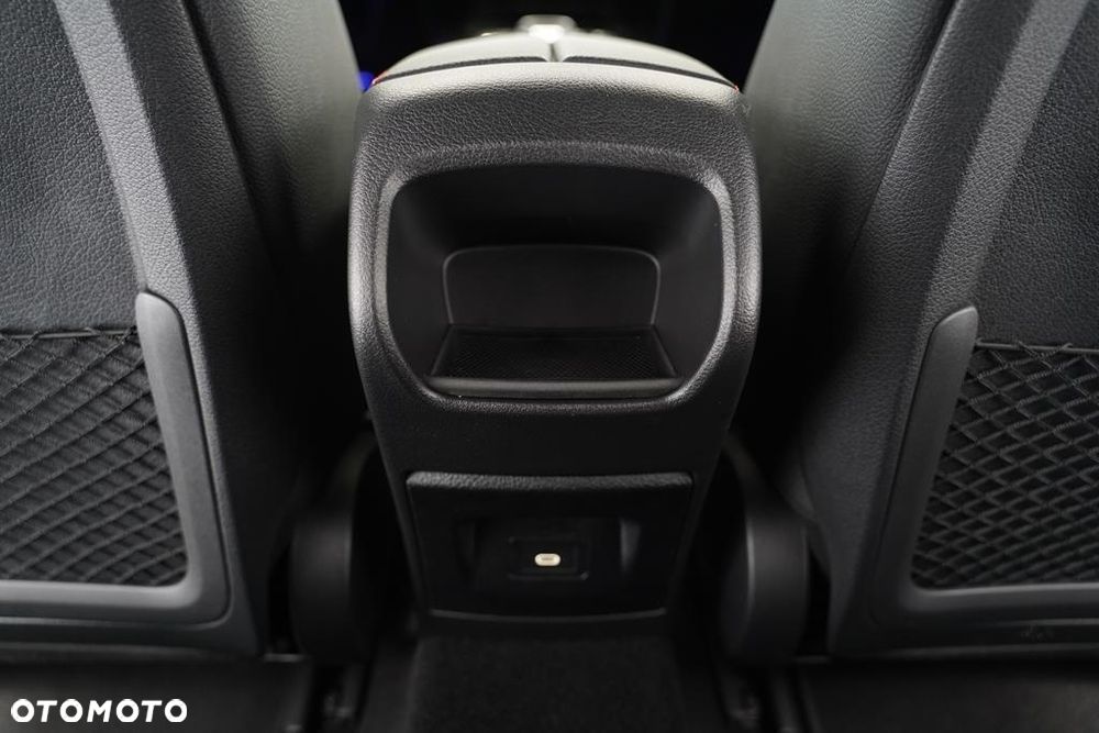 Mercedes-Benz Klasa A 200 7G-DCT AMG Line - 11