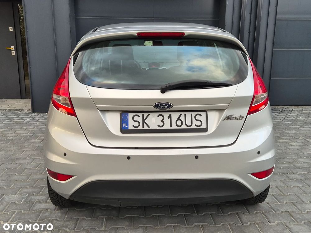 Ford Fiesta 1.25 Silver X - 27