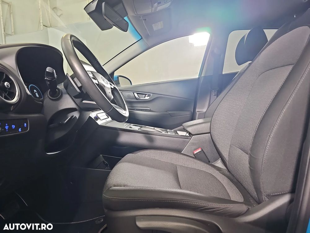 Hyundai KONA - 22