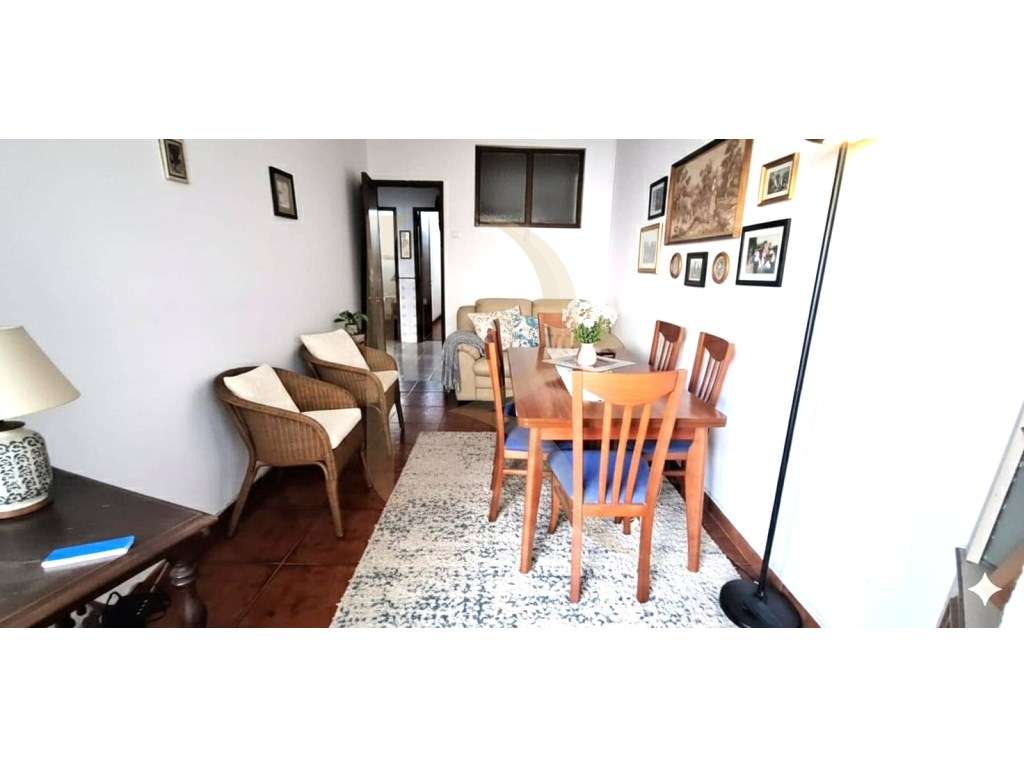 Apartamento T2 com quintal no Laranjeiro - Grande imagem: 3/5