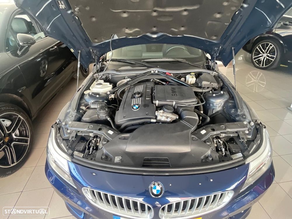 BMW Z4 35 is Auto - 38