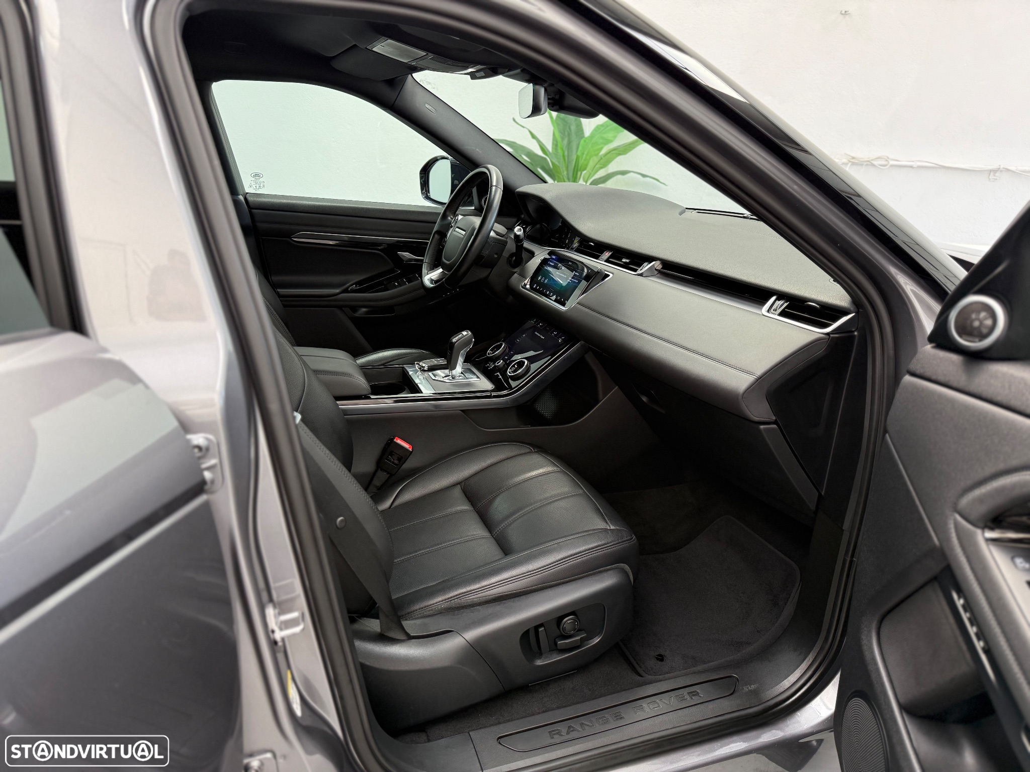 Land Rover Range Rover Evoque 1.5 P300e AWD Dynamic SE - 16