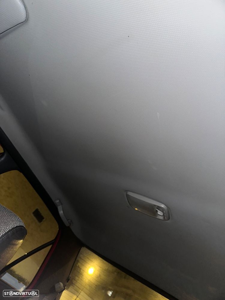 Toyota Corolla Sedan 1.3 - 14