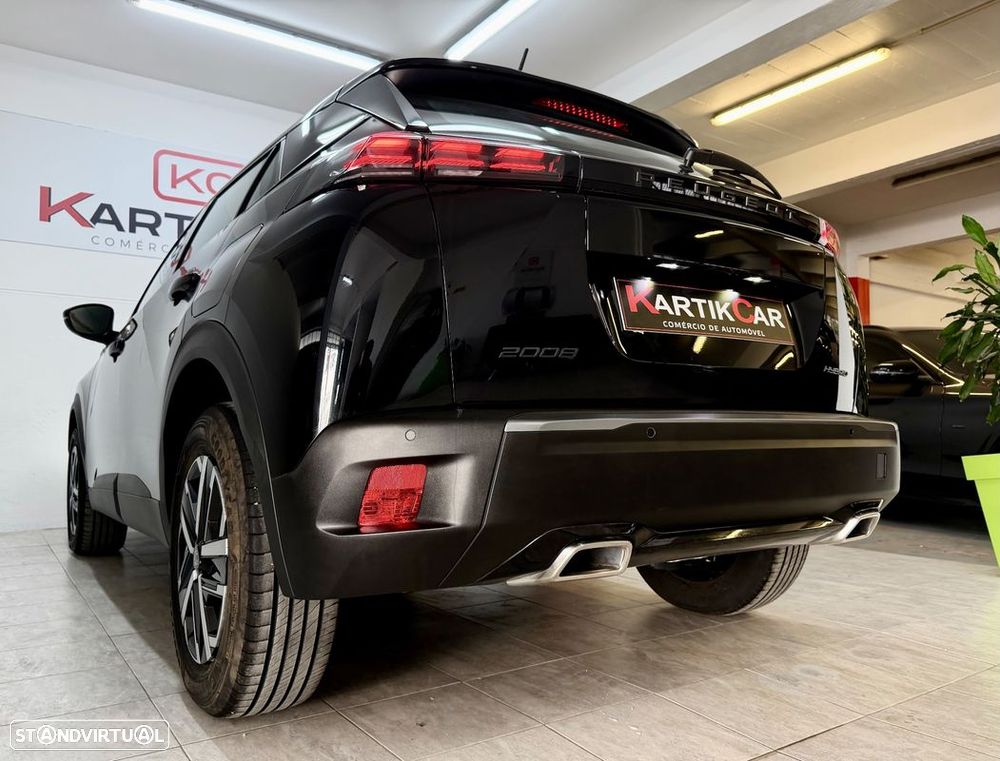 Peugeot 2008 Hybrid 145 e-DSC Style - 13