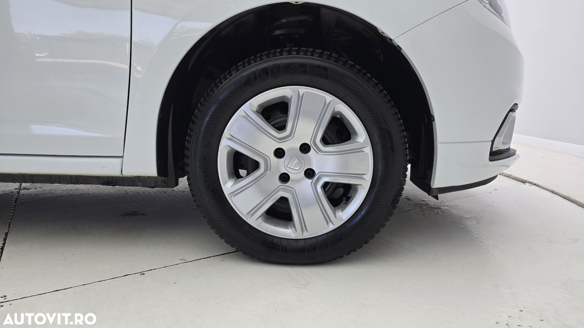 Dacia Sandero 0.9 TCe Laureate - 23