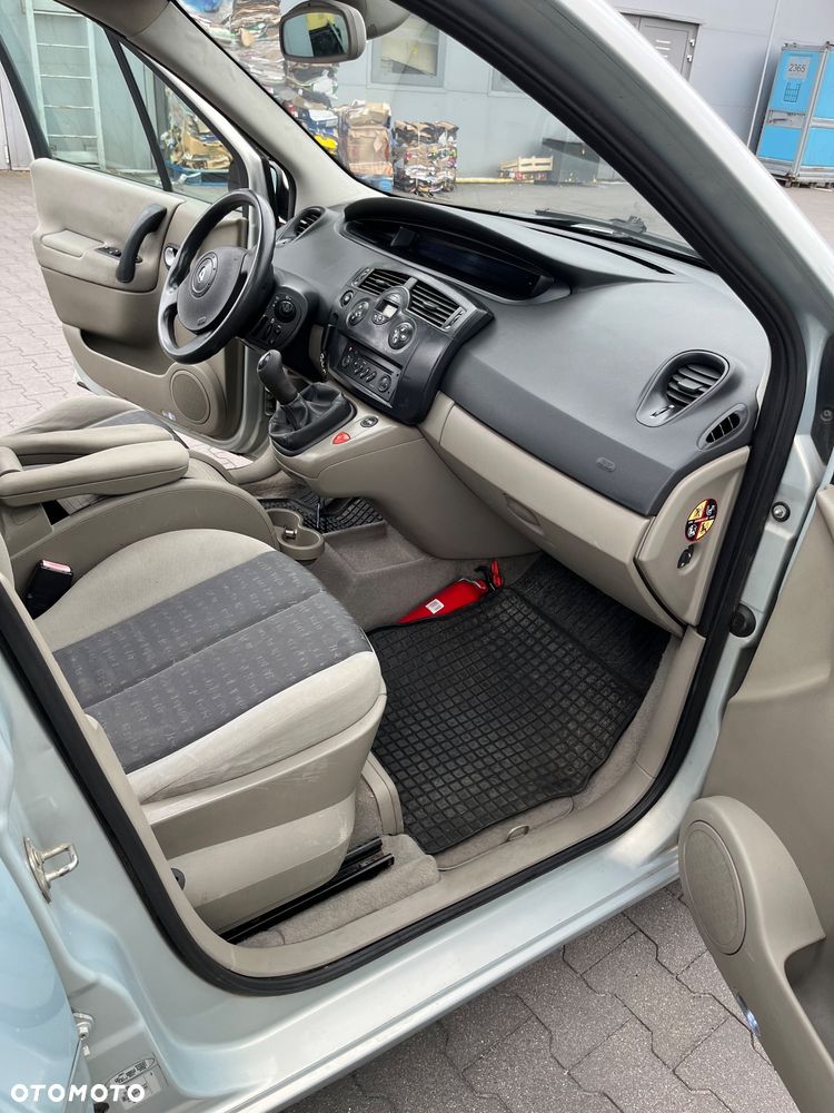 Renault Scenic 1.5d Ci Confort Privilege - 27