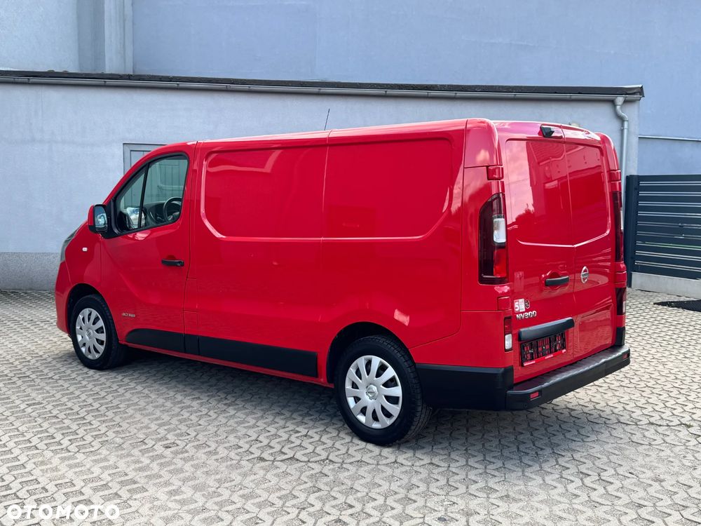 Nissan NV300 - 11