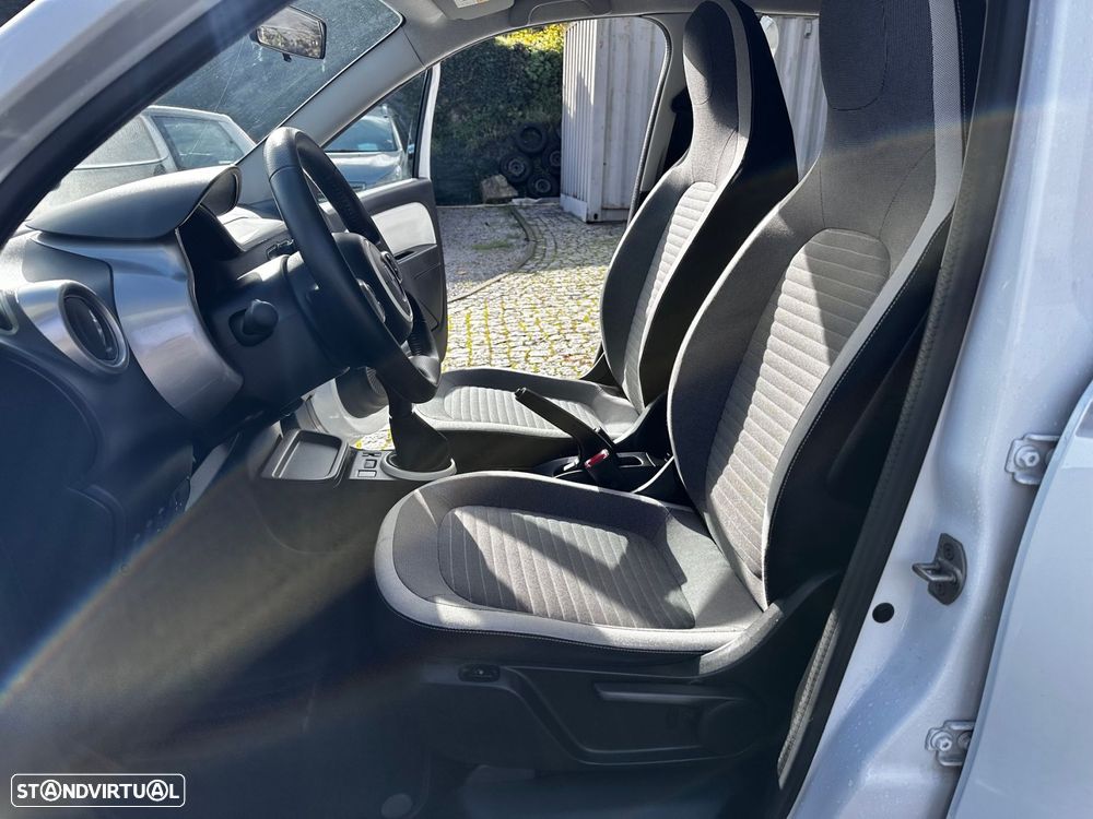 Renault Twingo SCe 70 S&S LIMITED - 15