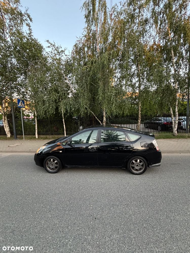Toyota Prius 1.5 VVT-i Prestige - 2